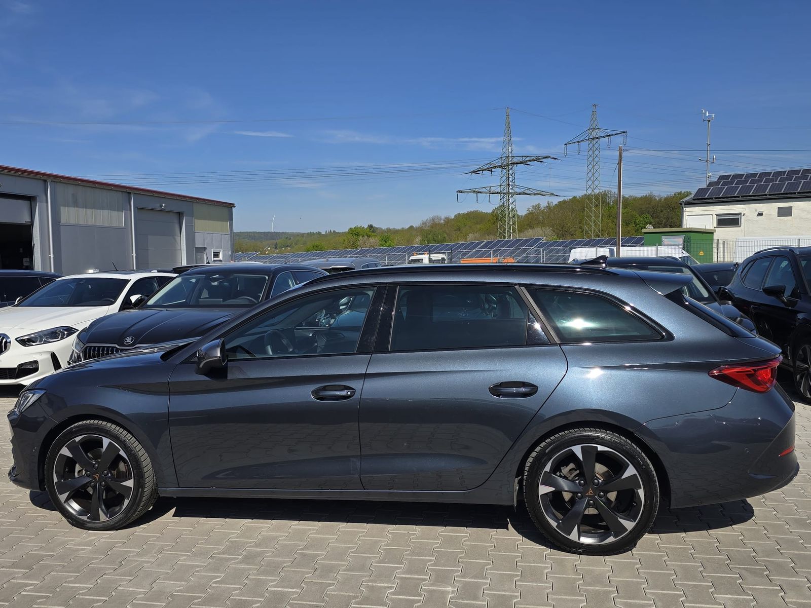 Fahrzeugabbildung CUPRA Leon 1.5 eTSI DSG MATRIX-LED*ACC*AHK*KAMERA*18"