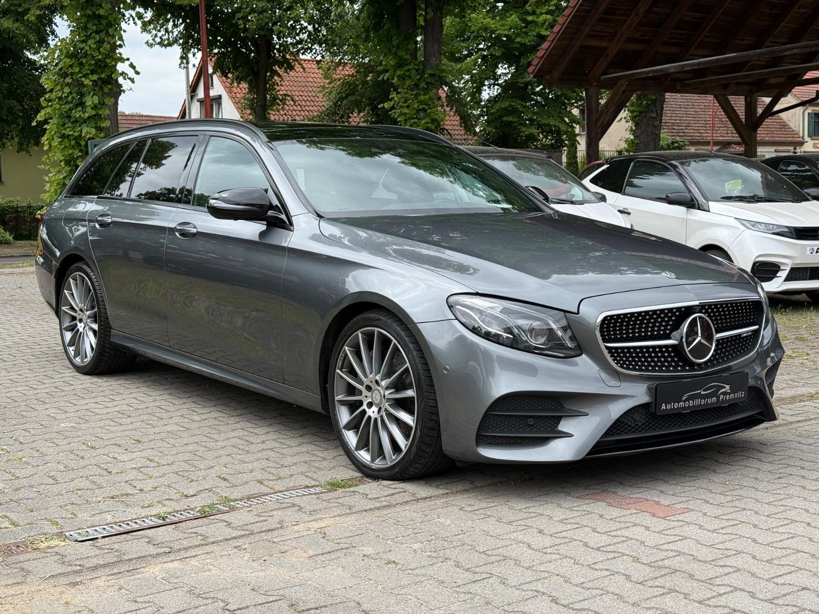 Mercedes-Benz E 400 4Matic AMG Line Burmester Head-Up Softclos