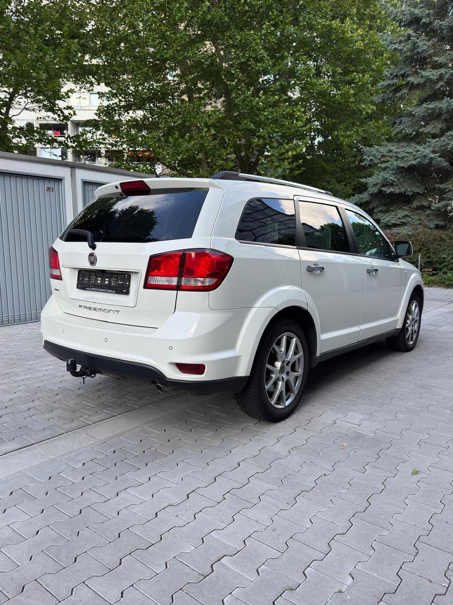 Fiat Freemont Lounge AWD*Kamera*Navi*7Sitzer