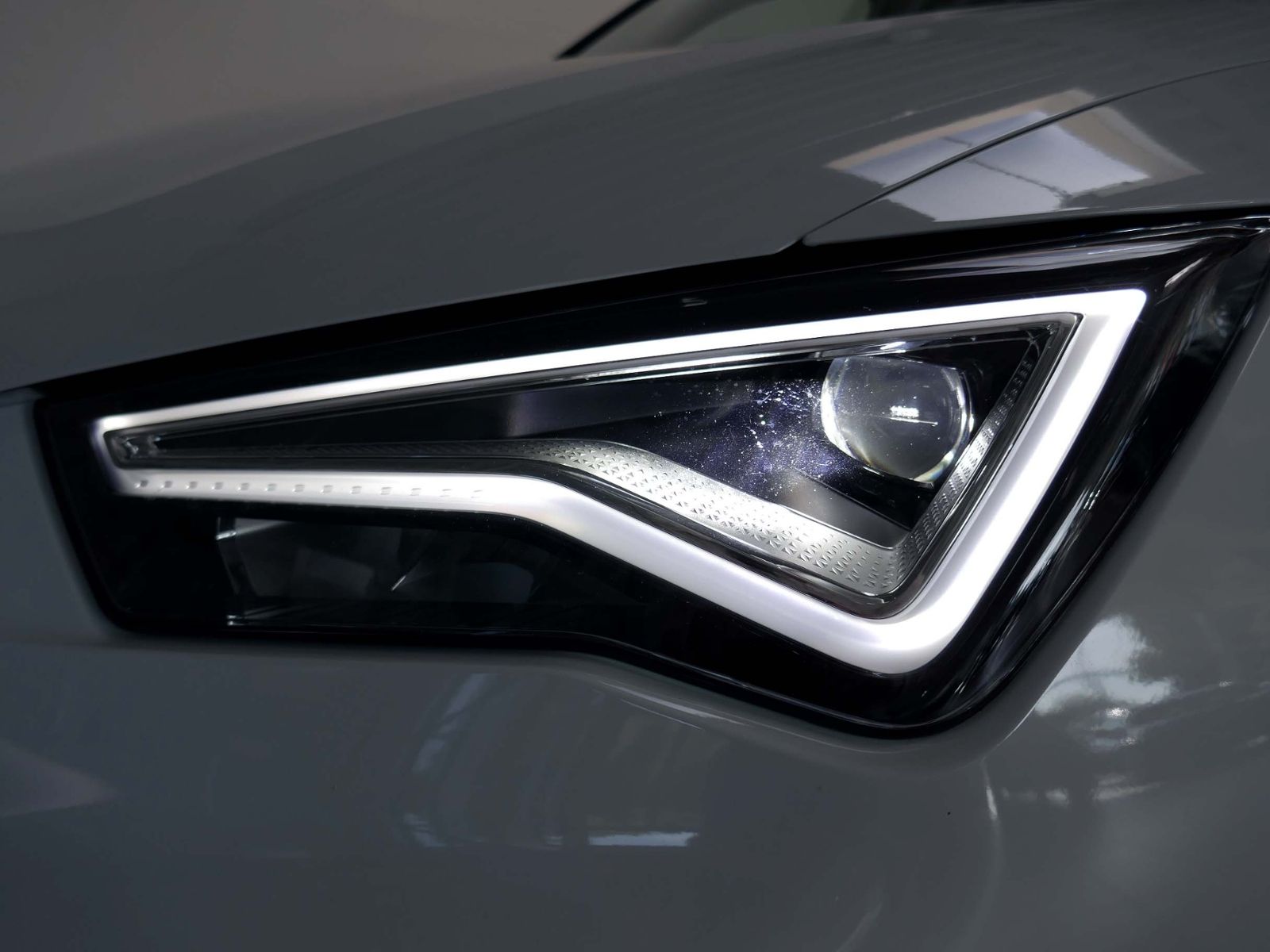 Fahrzeugabbildung SEAT Ateca X-Perience 1.5 TSI | LED AHK RFK ACC