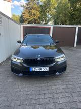 BMW 530i *HUD*SitzBel*LED*Voll* - BMW 530 mit Benzin-Antrieb: Limousine