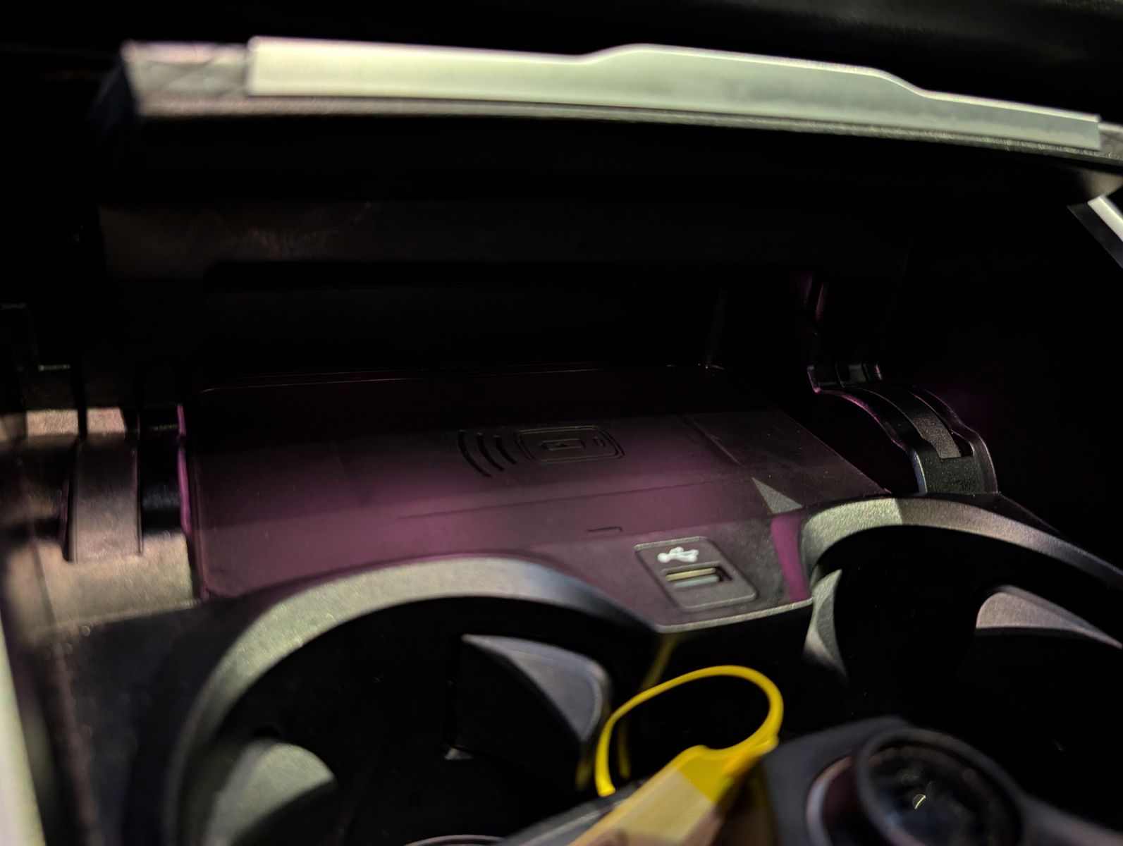 Fahrzeugabbildung BMW 320 d M-Sport Ad-LED ACC Comfort Kamera Pano AHK