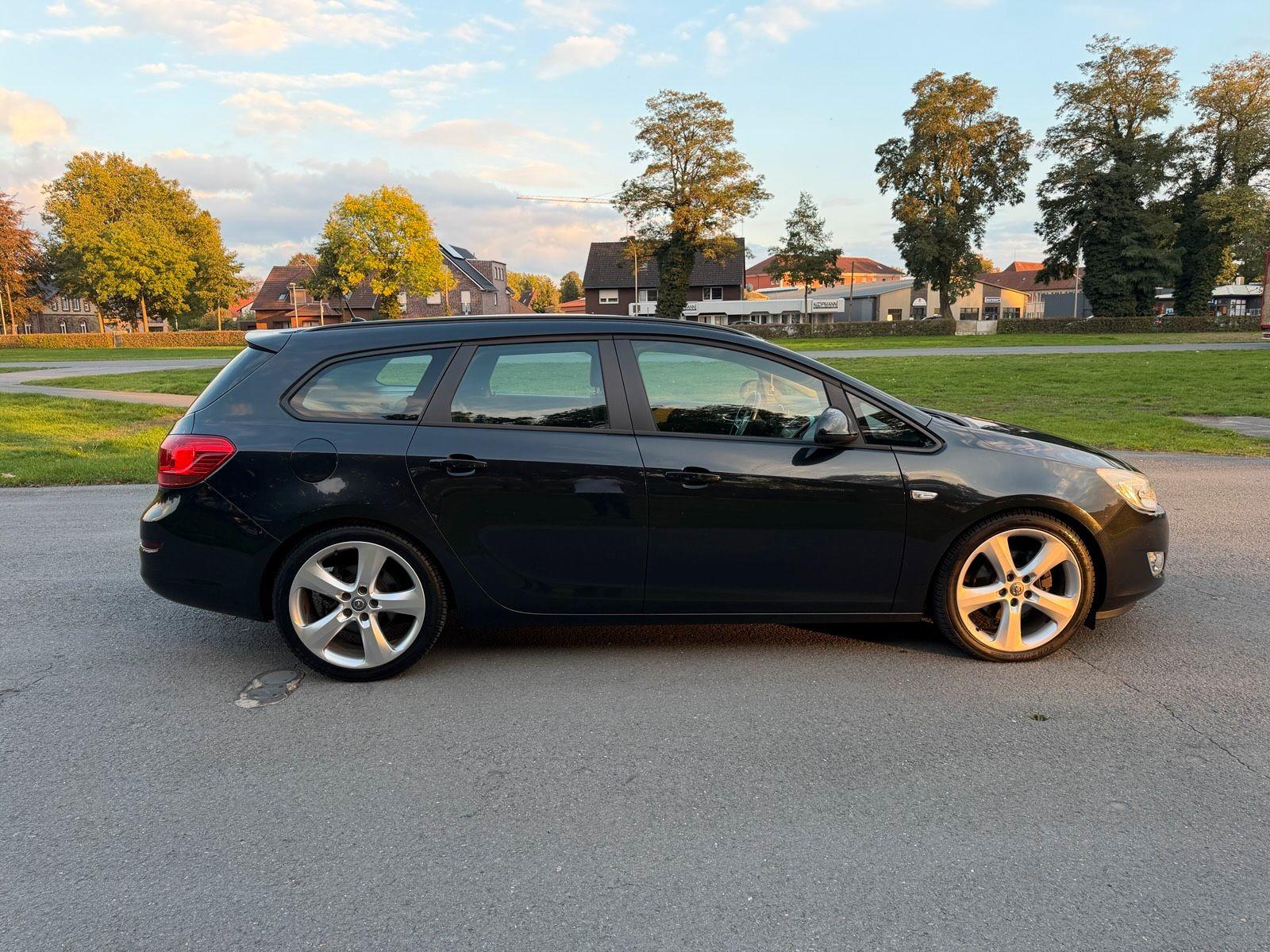 Opel Astra 2012 — engine 131 HP (96kW)