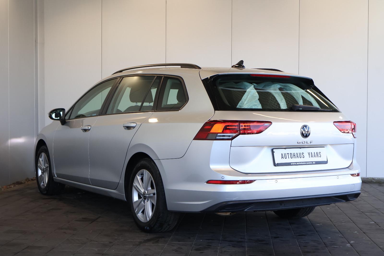 Volkswagen Golf VIII 2.0 TDI Life AID+ACC+LED+AMBIENT+AHK