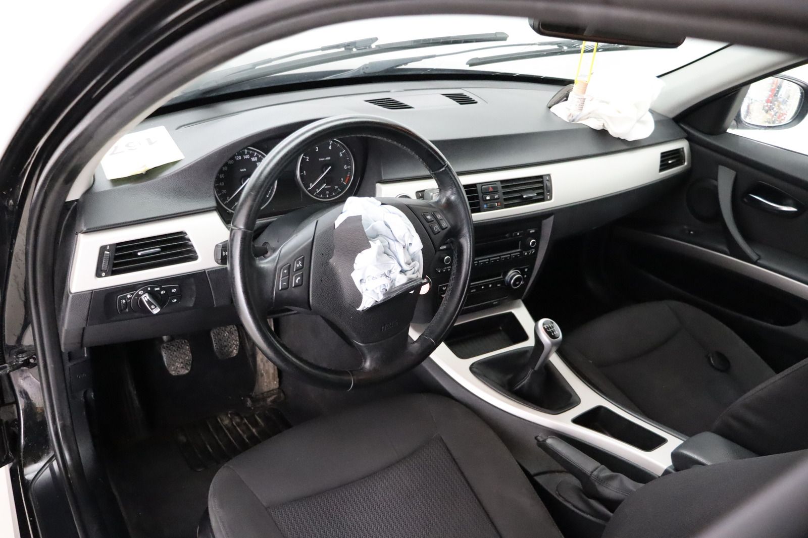 Fahrzeugabbildung BMW 318 i Touring * Klimaautomatik