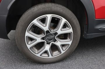 Fahrzeugabbildung Fiat 500X 1.4 Cross 4x4 AT TEMPO SHZ