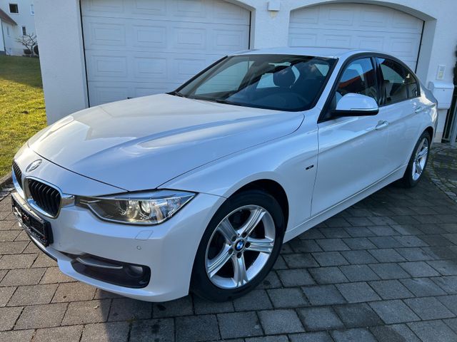 BMW 316i Lim. Sport Line Navi AdXenon KoZg SHZ PDC