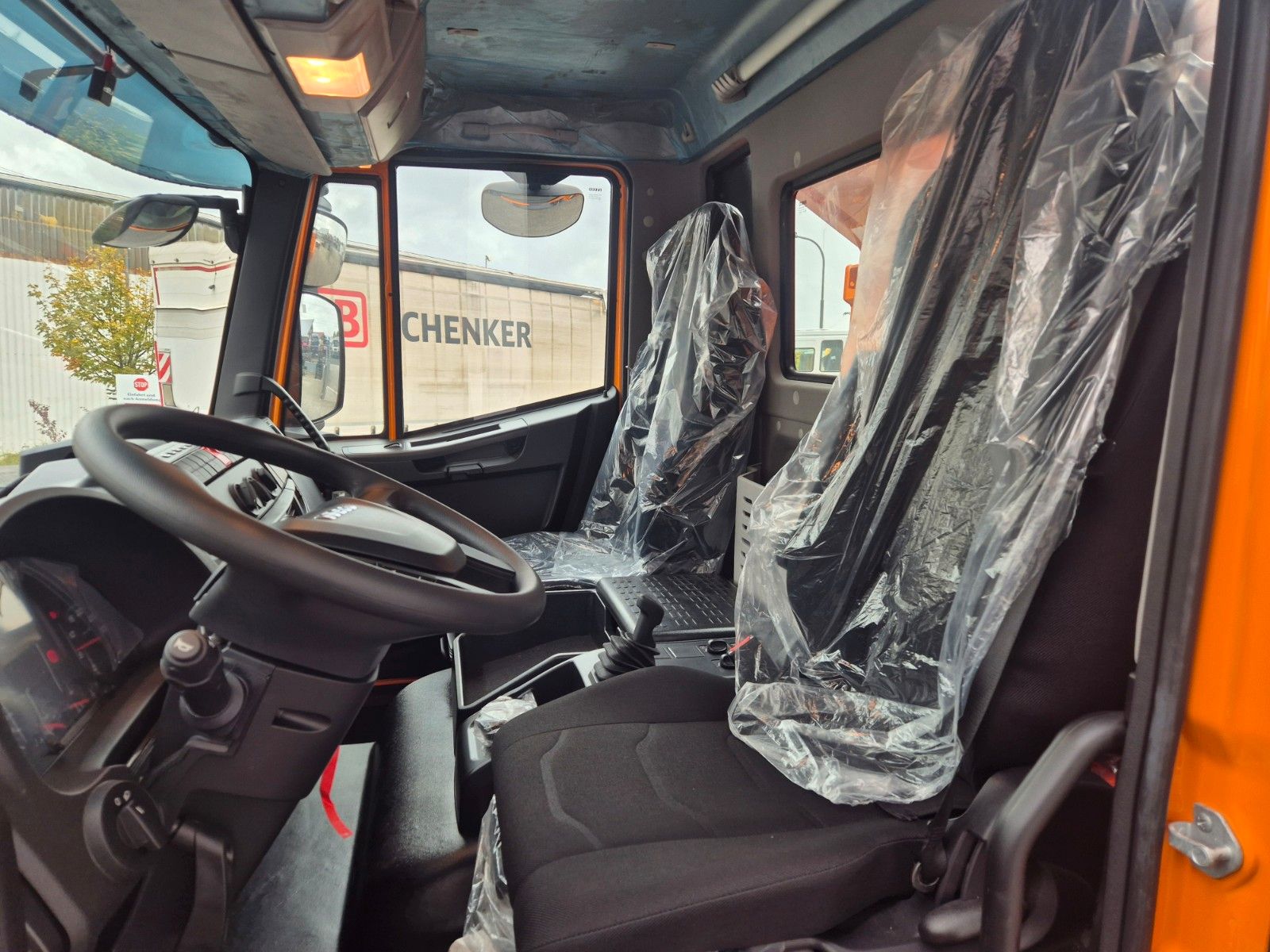 Fahrzeugabbildung Iveco ML150E28W 4x4 Meiller Dreiseitenkipper 2xAHK