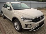 Volkswagen T-Roc 1,5 TSi Life ACC LED SHZ Climatr Ready Kam - Neuwagen in München