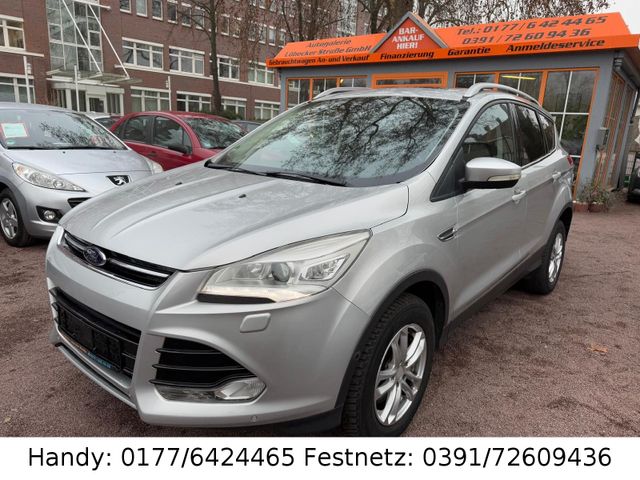 Ford Kuga 1,6 EcoBoost 4x4 134kW Titanium Autom.