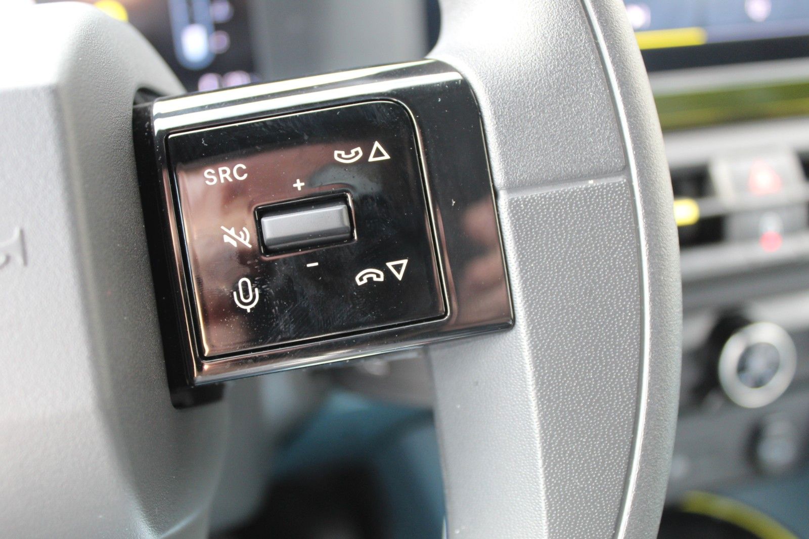Fahrzeugabbildung Fiat Grande Panda Icon*48V*CarPlay, PDC*Klima*LED