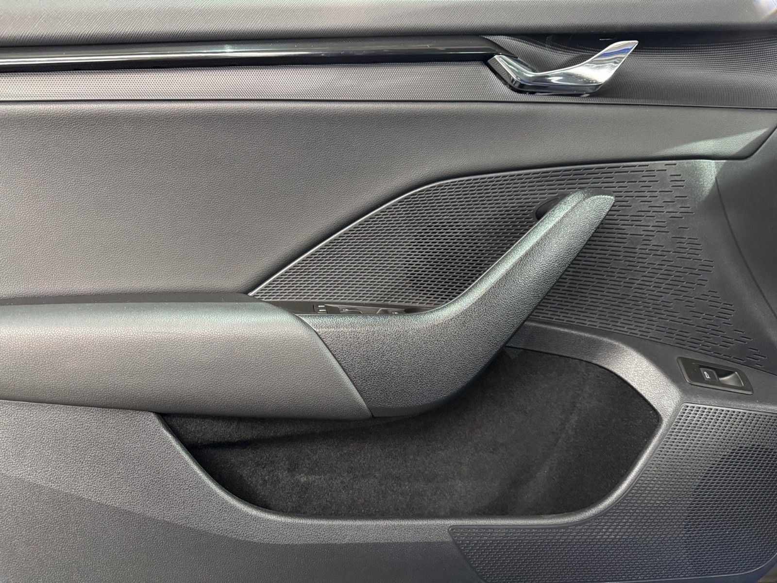 Fahrzeugabbildung SKODA Octavia Combi Ambition Clever 2.0 TDI