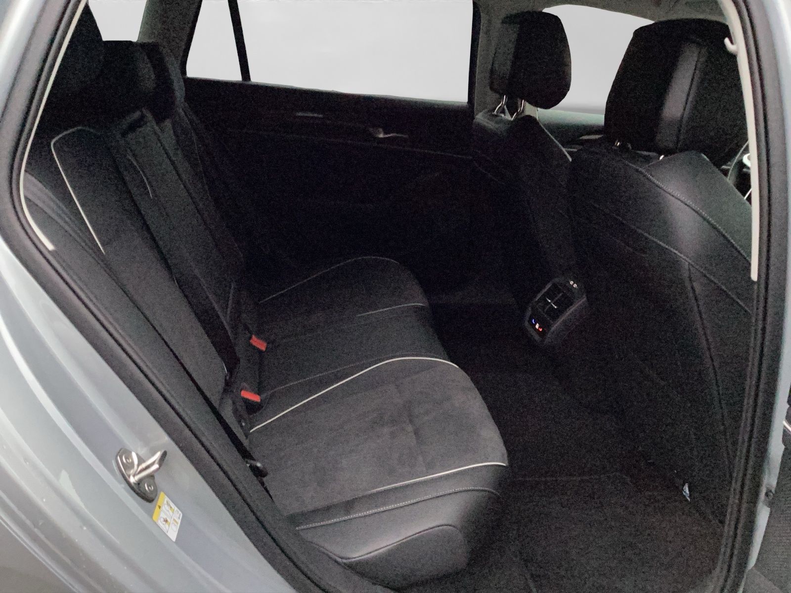 Volkswagen Passat Variant - Bild 6