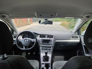 Volkswagen Golf - 11