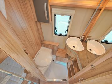 Fahrzeugabbildung HYMER / ERIBA / HYMERCAR FEELING 515 2023