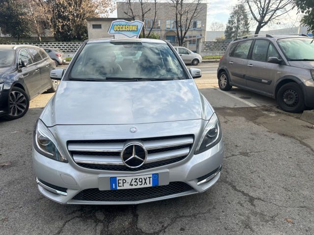 Mercedes-Benz Mercedes-benz B 180 B 180 Premium