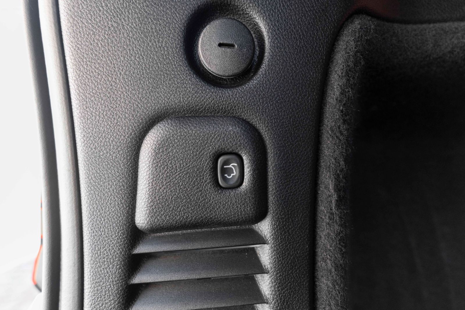 Fahrzeugabbildung Dodge Durango 6,4L SRT 392 LPG AHK KAM ACC H&K CARPLAY