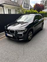 BMW X1 sDrive18d Sport Line + Alu W+S-Reifen