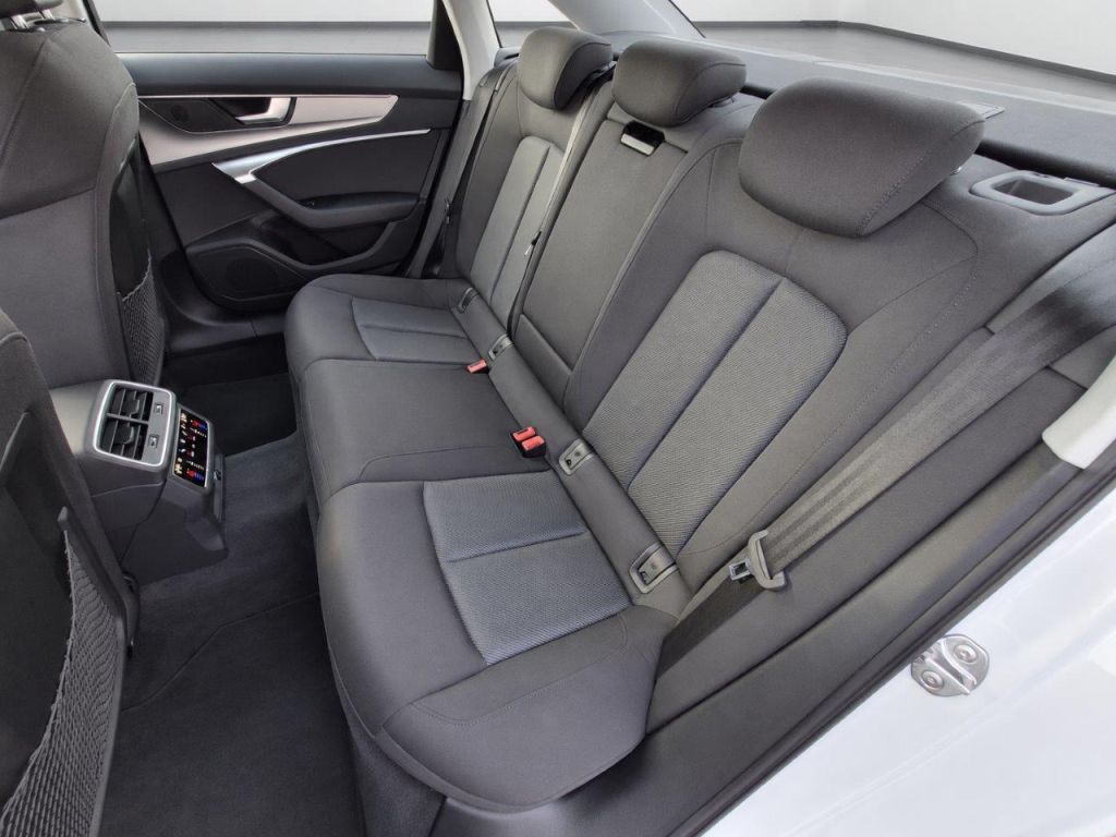 Audi A6 45 TDI quattro S tronic sport Head-up Assiste – Bild 18