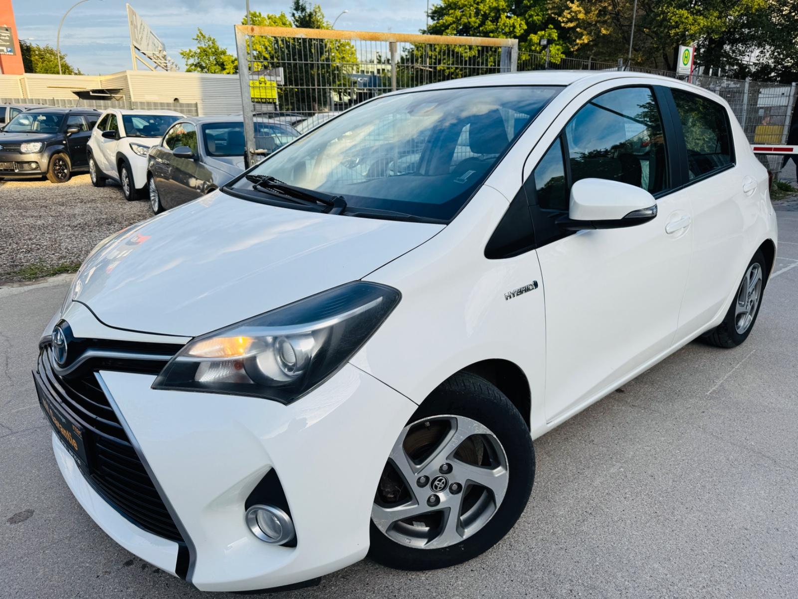 Toyota Yaris Hybrid Automat*Klimaautomat Kamera 78000Km
