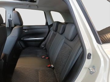 Fotografie 12 des Suzuki Vitara 1.4 Mild-Hybrid Comfort+ SD Navi SHZ