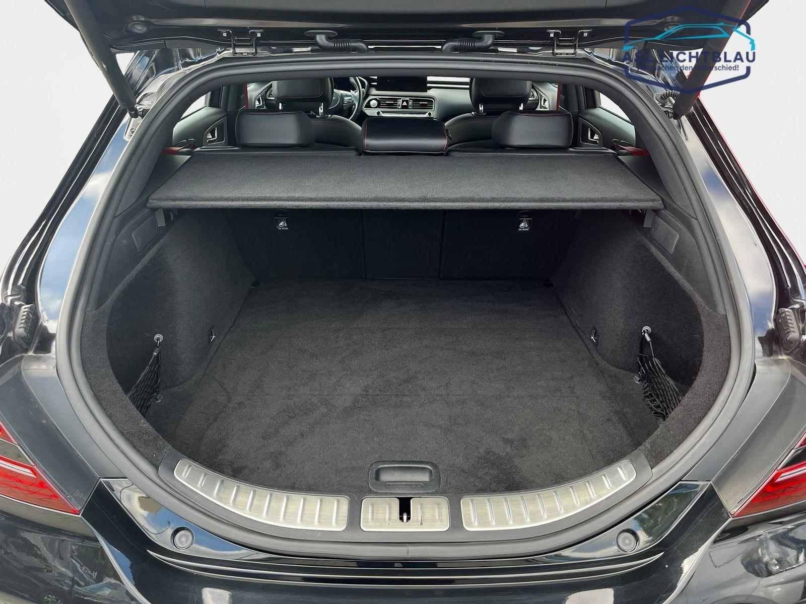 Genesis G70 Shooting Brake 2.2 D Luxur G70 Shooting Brak