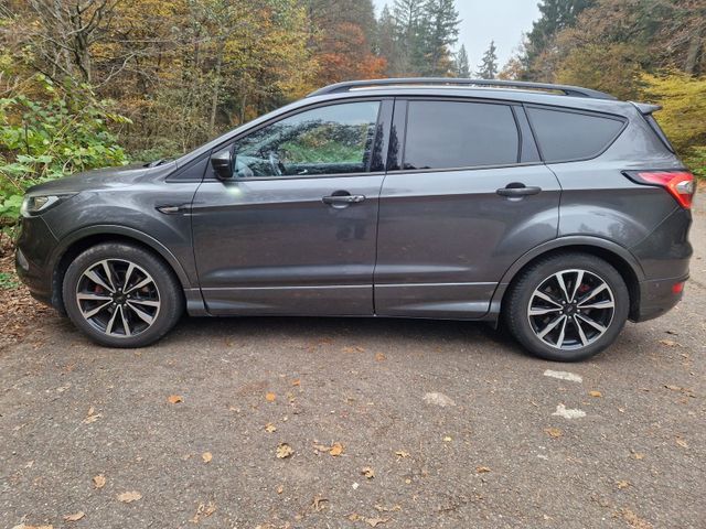 Ford Kuga ST line 49tkm 2.hand mit dem 10k...