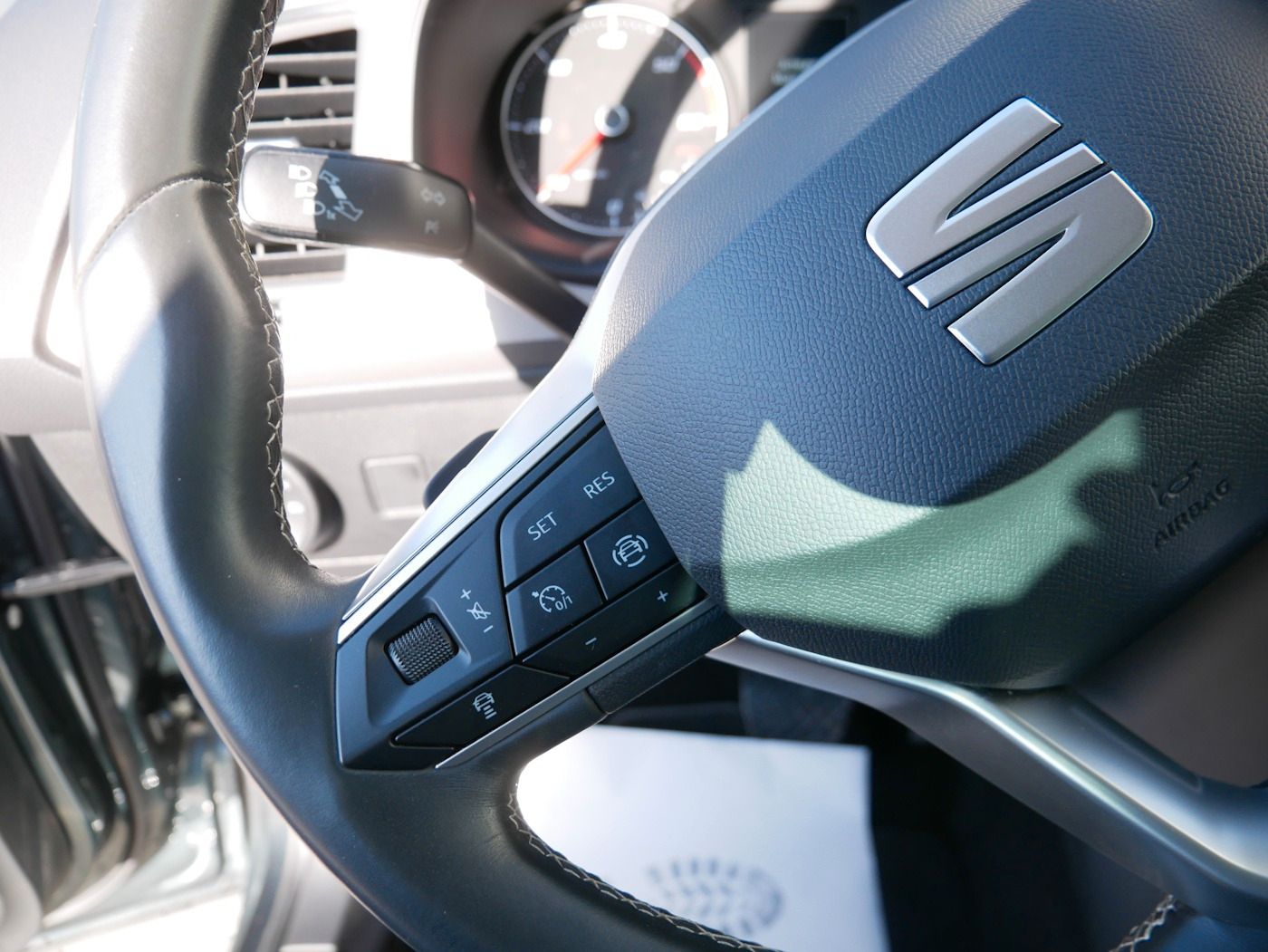 Fahrzeugabbildung SEAT Ateca 2.0 TDI Xperience AHK DSG Kamera ACC LED