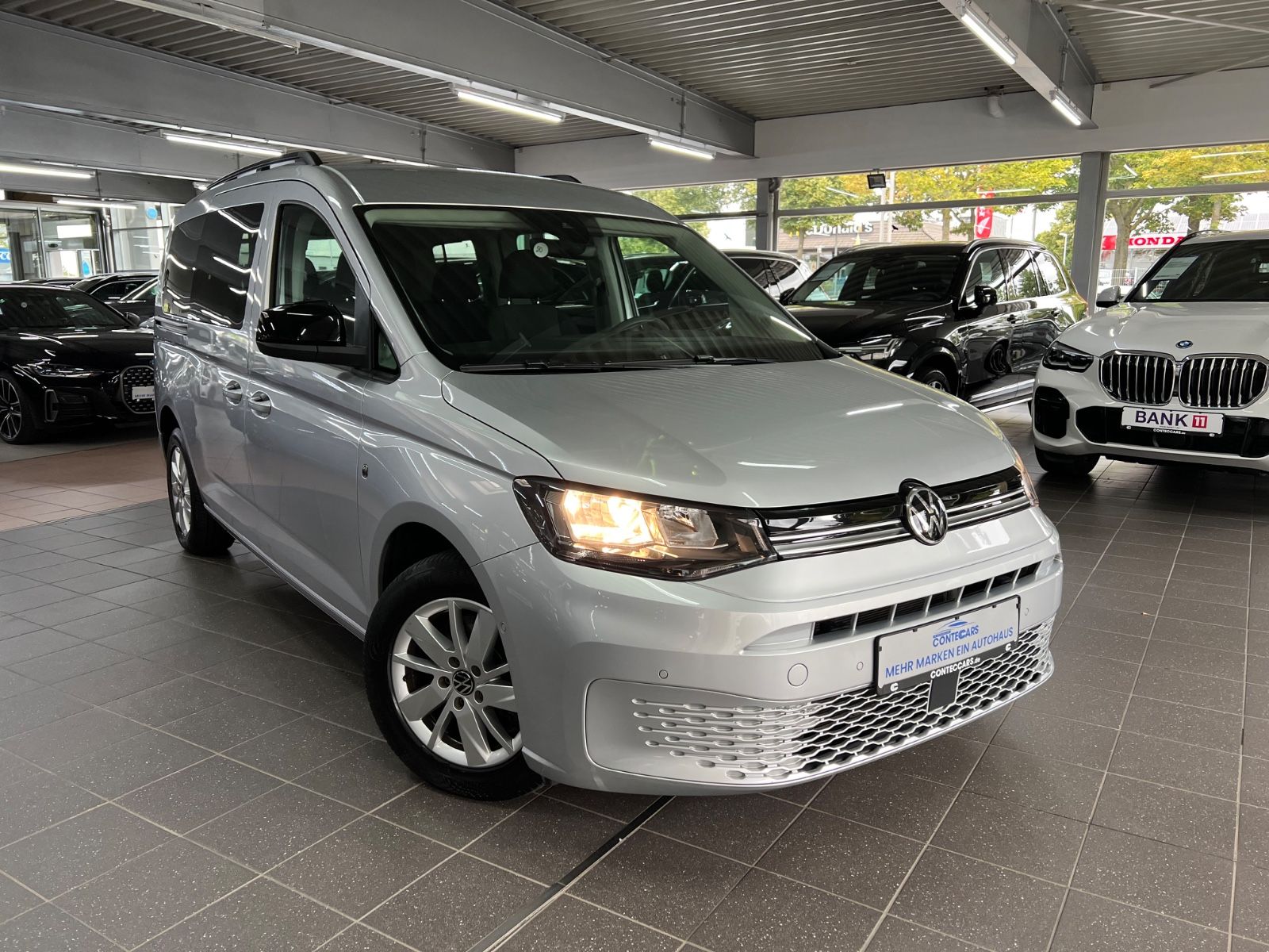 Volkswagen Caddy Maxi 2.0 TDI Life AHK+Standheizung+R-Kam.