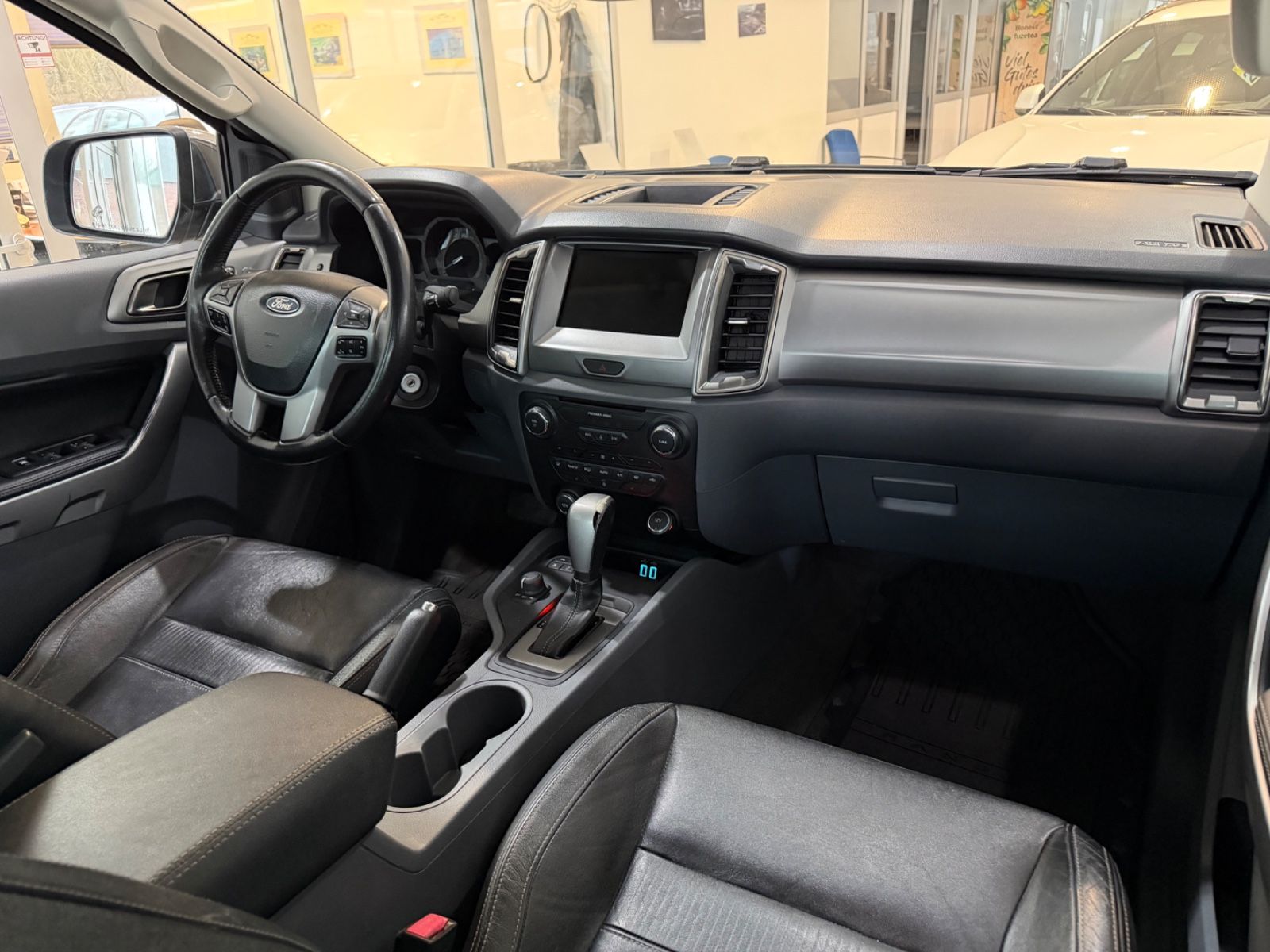 Fahrzeugabbildung Ford Ranger Limited Doppelkabine 4x4