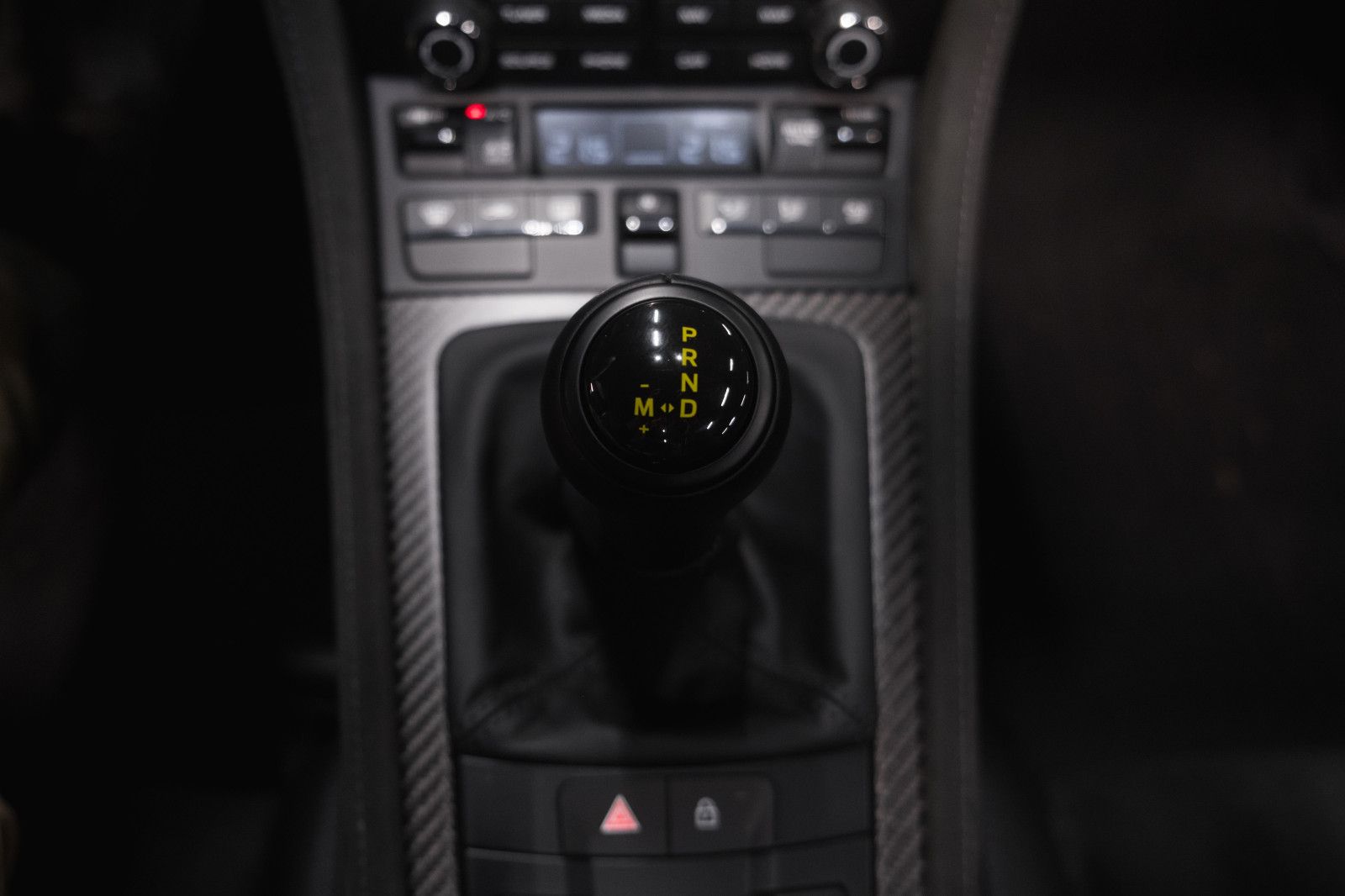 Fahrzeugabbildung Porsche 718 Spyder RS - PTS - Lift - LED - PCCB