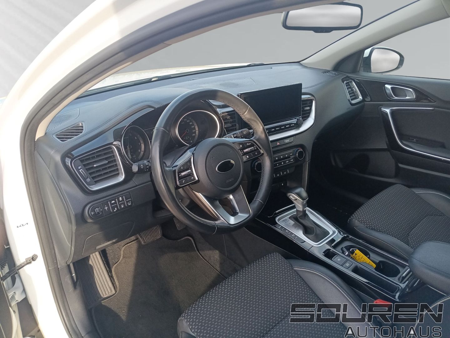 Fahrzeugabbildung Kia XCeed 1.5 T-GDI SPIRIT Navi Xclusive-Paket + NAV