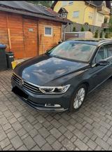 Volkswagen Passat 2.0 TDI SCR 140kW DSG Highline Varian... - VW Passat von privat