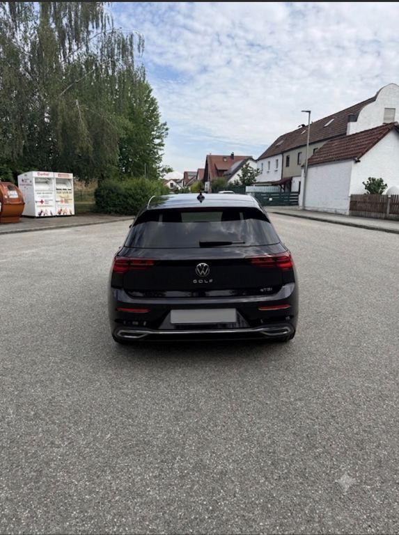 Image of Volkswagen Golf