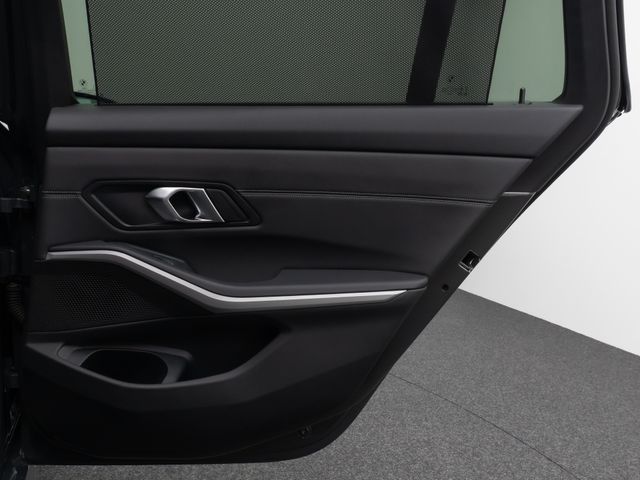 Foto Nummer 32: BMW 320e