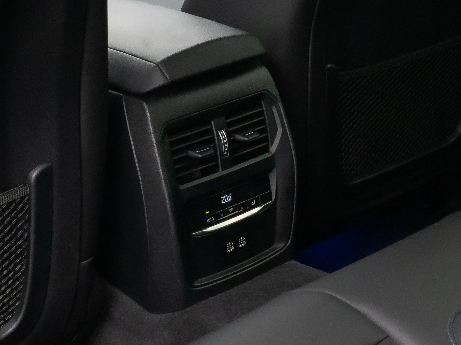 Fahrzeugabbildung BMW 320d M Sport Laser Kamera DAB Komfort 19Zoll