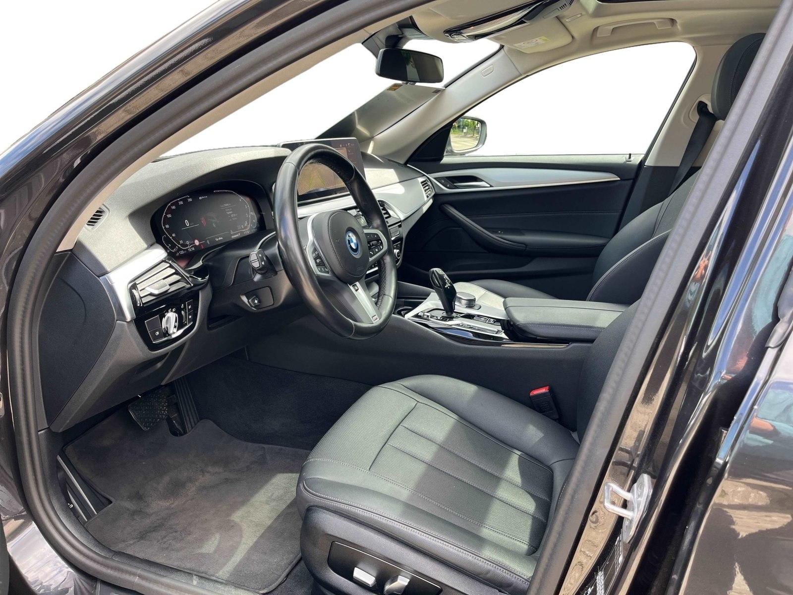 BMW 530e iPerformance AHK 360° PANO RFK HIFI LED SHZ