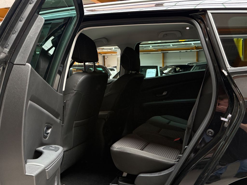 RENAULT Grand Scenic IV Business|Navi|Kamera|Keyless Go RENAULT Grand Scenic IV Business|Navi|Kamera|Keyless Go