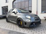 Abarth 595 Competizione mit Sabelt/Bilstein/Gtech