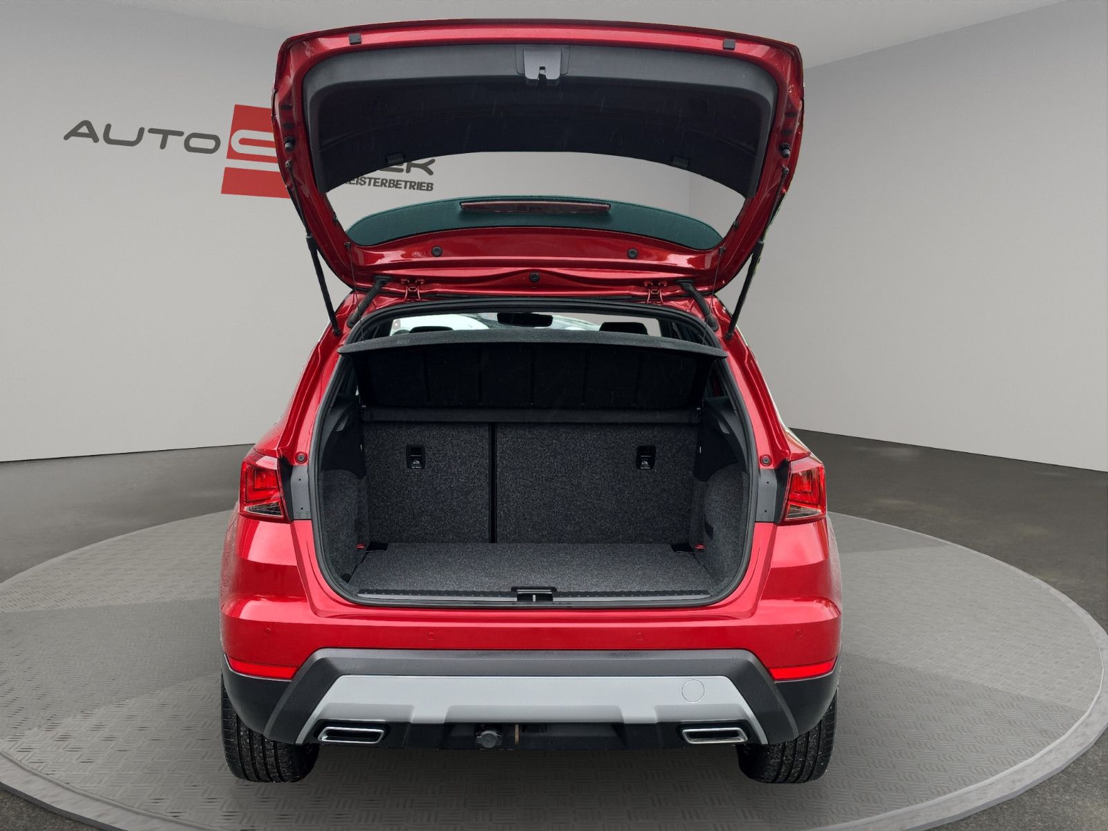 Fahrzeugabbildung SEAT Arona FR PDC SHZ AHK