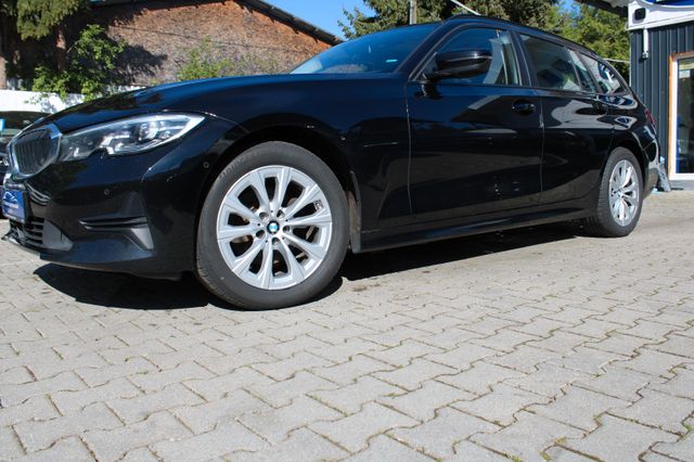 BMW 320 Baureihe 3 Touring 320 d xDrive Advantage