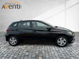 Hyundai i20 Select *Navi*PDC*RFK*Klima*BT* - Hyundai i20: Schwarz