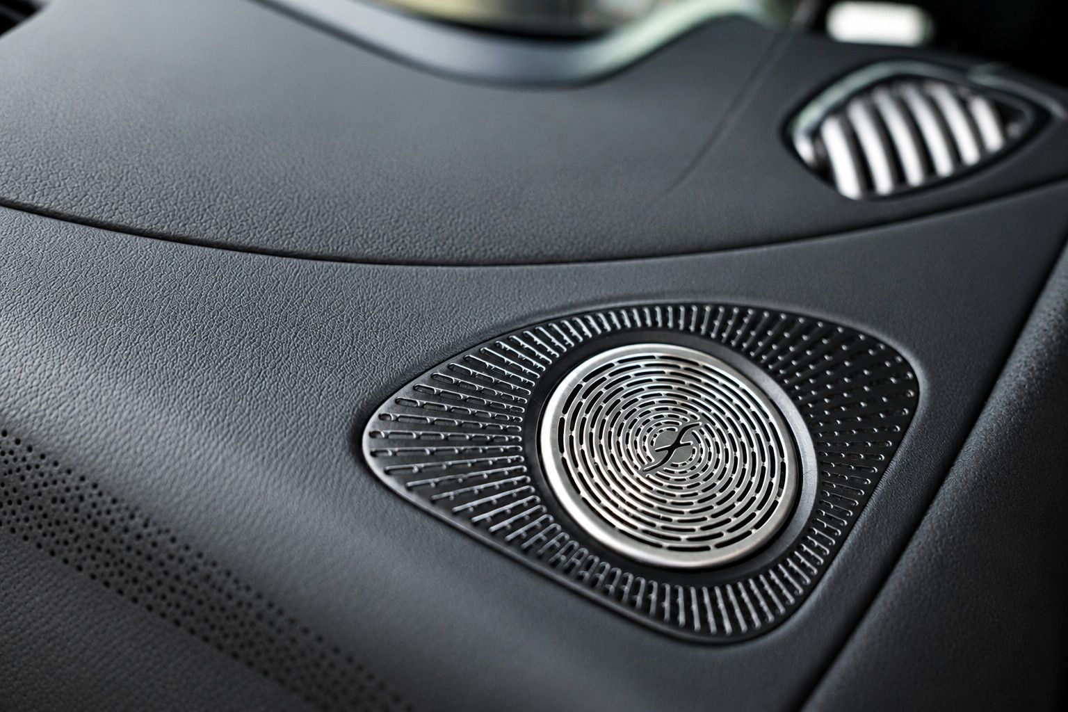 Fahrzeugabbildung Mercedes-Benz AMG GT 63 4Matic *AeroKit*Keramik*SchalenSitze*