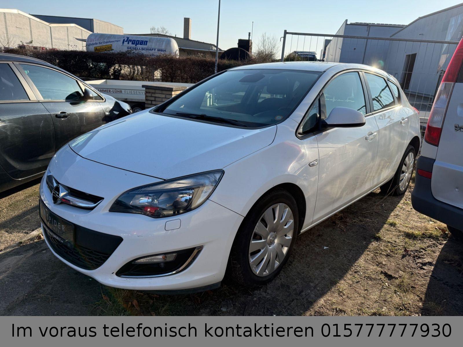 Opel Astra J Lim. 5-trg. Edition