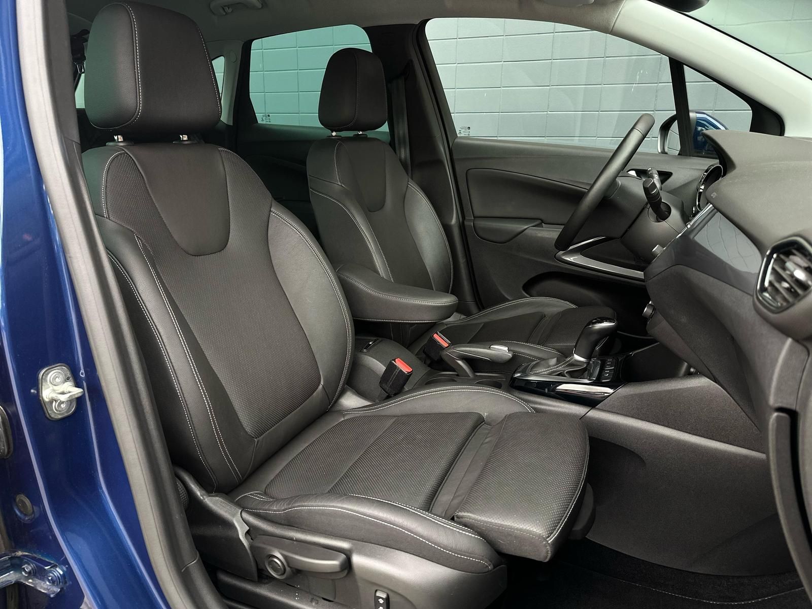 OPEL Crossland X 1.2 ULTIMATE LED#SHZ#LH#TEMP#NAV#HUD - Image 16