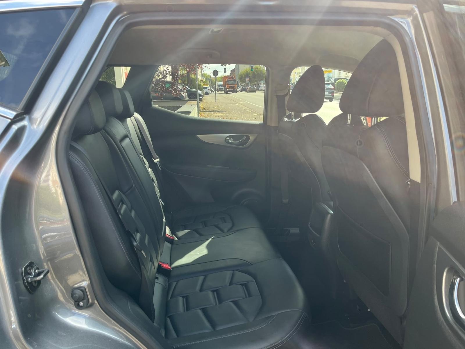 Nissan Qashqai Tekna 1,3 AUTOMATIK, LEDER