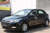 Hyundai i20 1.2i # Klima # Alufelgen # PDC # TÜV NEU - Hyundai i20: Schwarz