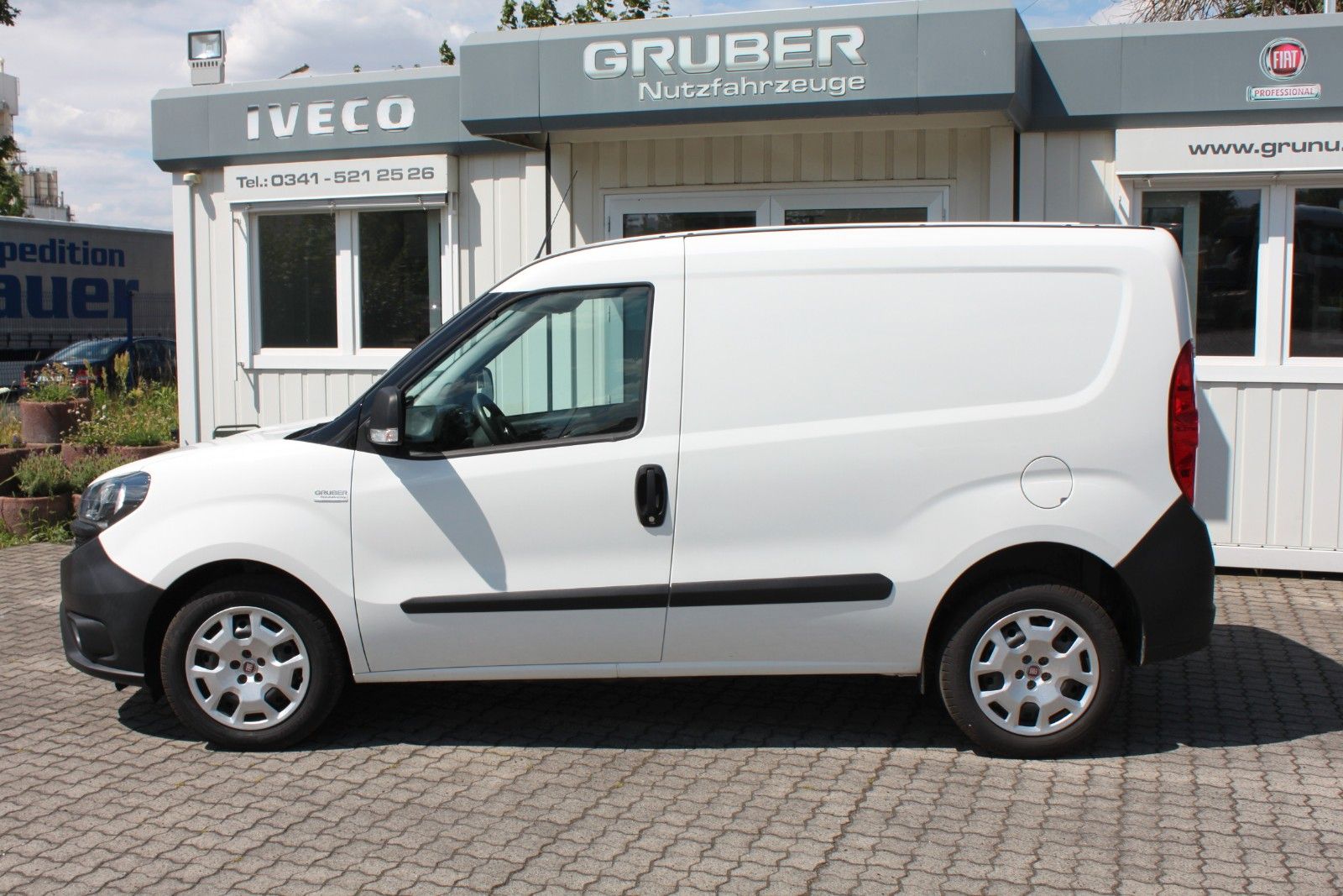 Fahrzeugabbildung Fiat Doblò SX Klima/Navi/Sitzheizung