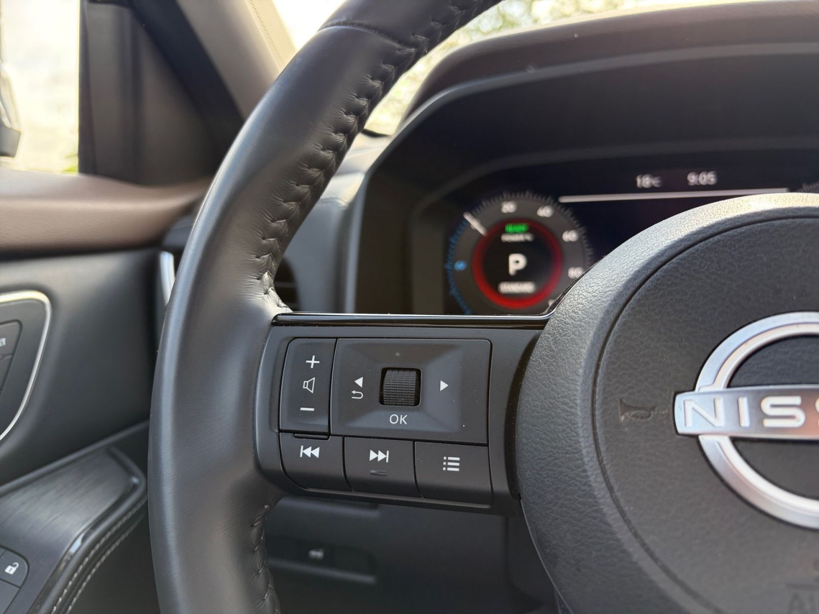 Fahrzeugabbildung Nissan X-Trail 1.5 VC-T e-Power Tekna e-4ORCE*GJR*AHK*3