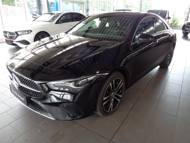 MERCEDES-BENZ CLA 180,LED,KAMERA,NAVI,ADVANCED,NP:47.326,-